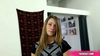 Miluju šukání s holkama jako je ona, s těma, co si nejdřív hrajou na nezávislé a skromné a pak se z nich vyklubou ty největší kurvy ze všech.