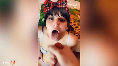 Středoškolačka dostane své první sperma do pusy od spolužáka