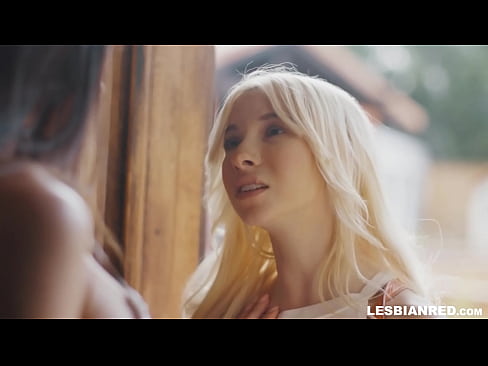 ❤️ Dívka se po několika měsících vrátí domů a skončí u lízání kundy své nevlastní matky ❤❌ Šukání video u nás cs.com-porn-mz.ru