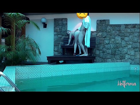 ❤️ Šéf pozve služebnou k bazénu, ale neodolala žhavému ❤❌ Šukání video u nás cs.com-porn-mz.ru